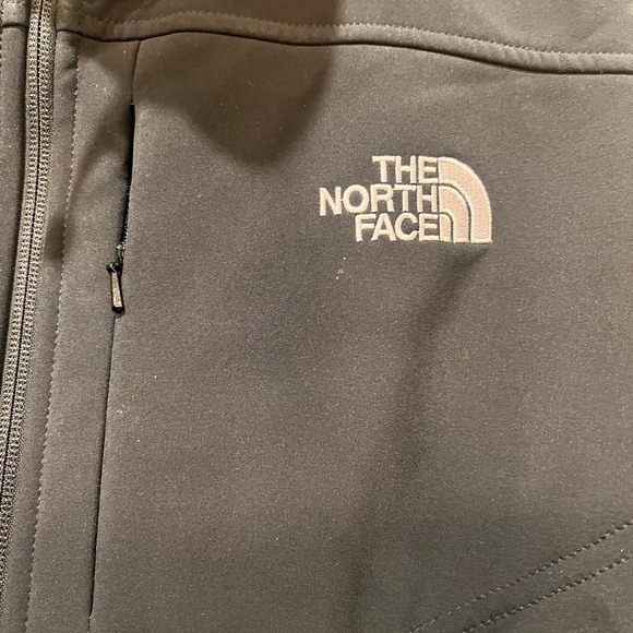 Women’s North Face Jacket - Picture 4 of 7